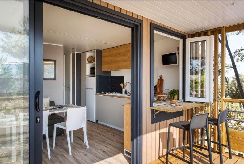 Camping La Garenne De Moncourt Рю Экстерьер фото