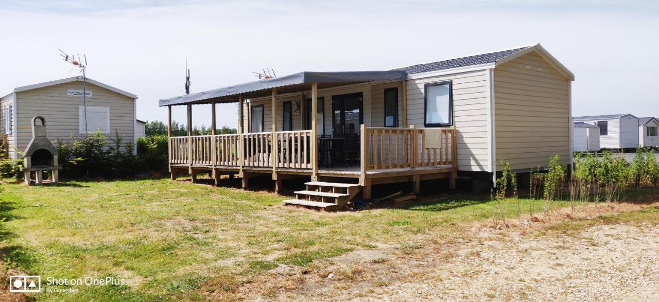 Camping La Garenne De Moncourt Рю Экстерьер фото